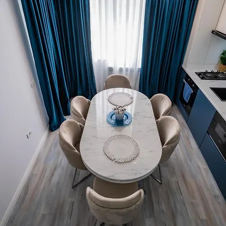Apartament Noble Suite Inception By The Sea *